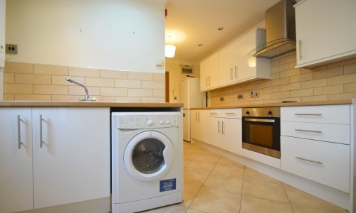 Claude Road Flat 2 - Cardiff Letting Agents
